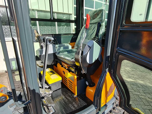 Cougar - 2026 - ht25 - kubota - minigraafmachine - afbeelding 5 van  39
