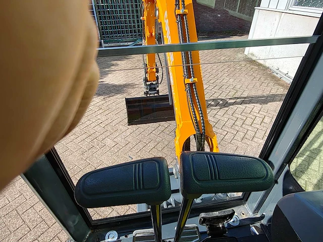 Cougar - 2026 - ht25 - kubota - minigraafmachine - afbeelding 10 van  39