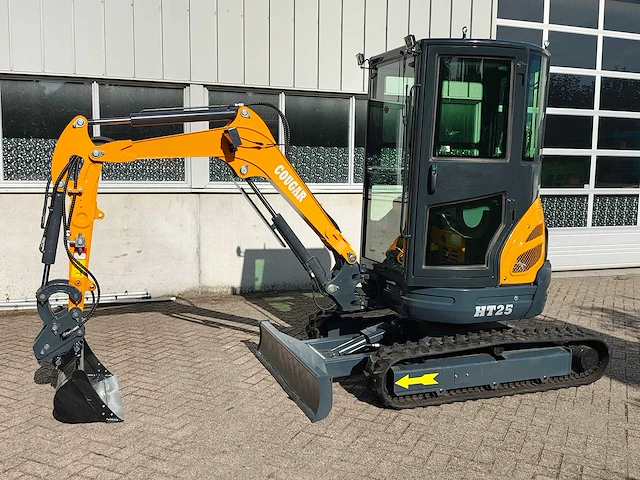 Cougar - 2026 - ht25 - kubota - minigraafmachine - afbeelding 1 van  39