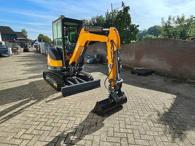 Cougar - 2026 - ht25 - kubota - minigraafmachine - afbeelding 38 van  39