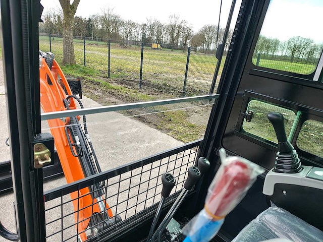 Cougar - 2026 - xt-18u - minigraafmachine (kubota) - afbeelding 3 van  30