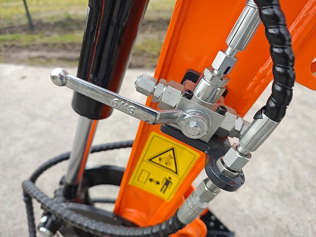 Cougar - 2026 - xt-18u - minigraafmachine (kubota) - afbeelding 14 van  30