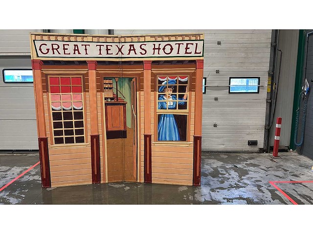Country & western huisje great texas hotel - afbeelding 1 van  2