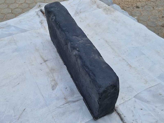 Courtstone boordstenen van beton (ca. 104 stuks) - afbeelding 1 van  3