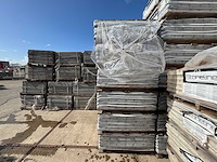 Courtstones - ocean blue 54,70 m2 - afbeelding 2 van  4