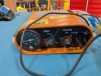 Couveuse met divers medisch apparatuur, transport-inkubator 5400 - afbeelding 13 van  14