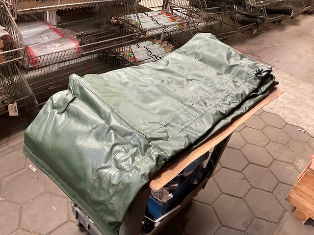 Cover - afbeelding 3 van  4