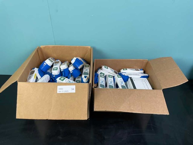 Covidien - genius 2 - trompaanthermometer en basis - afbeelding 1 van  5