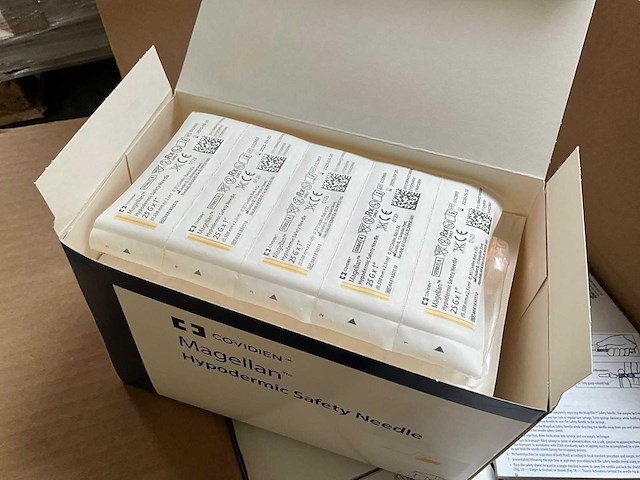 Covidien - magelan - hypodermic safety needle 25g - injectienaald (6000x) - afbeelding 4 van  7