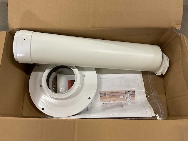 Cox geelen coxhybrid 60/100 brandwerende muurplaat met brandmanchet (2x) - afbeelding 1 van  4