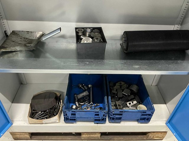 Cp materiaalkast met inhoud - afbeelding 3 van  8