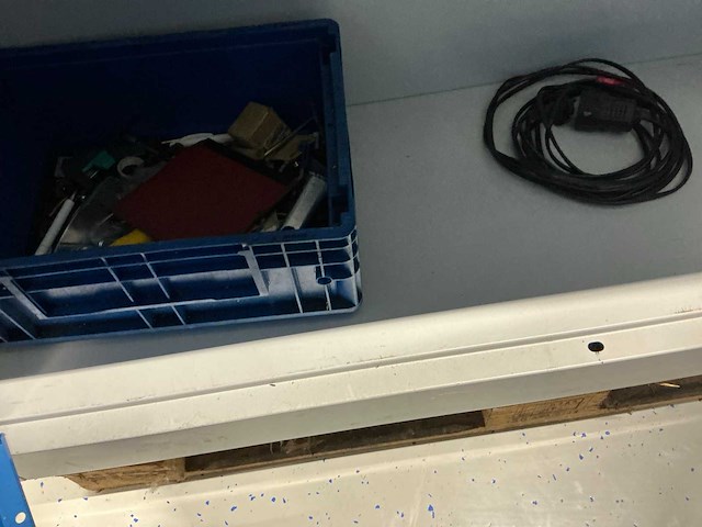 Cp materiaalkast met inhoud - afbeelding 4 van  6