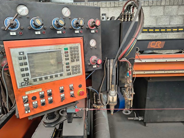Cr-electronic - 2000 - oxy-4000x2000 - plasmasnijmachine - afbeelding 12 van  20