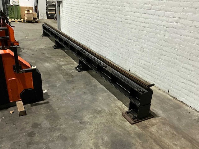 Cr-electronic - 2000 - oxy-4000x2000 - plasmasnijmachine - afbeelding 19 van  20