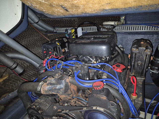 Cranchi corallo - 840 - speedboot met freewheel trailer en buitenboordmotor 2x 5.0 l v8 205 pk - afbeelding 9 van  21