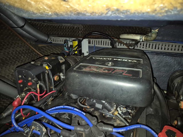 Cranchi corallo - 840 - speedboot met freewheel trailer en buitenboordmotor 2x 5.0 l v8 205 pk - afbeelding 12 van  21