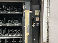 Crane - snoep en drankautomaat - afbeelding 4 van  14