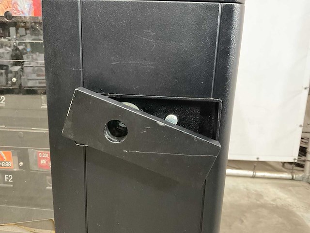 Crane snoep en drankautomaat - afbeelding 15 van  16