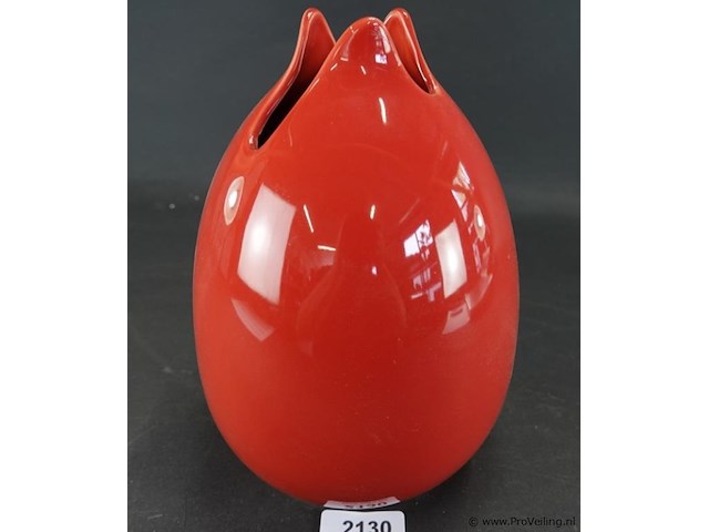 Crate & barrel lucy cherry red vaas?. - afbeelding 1 van  5