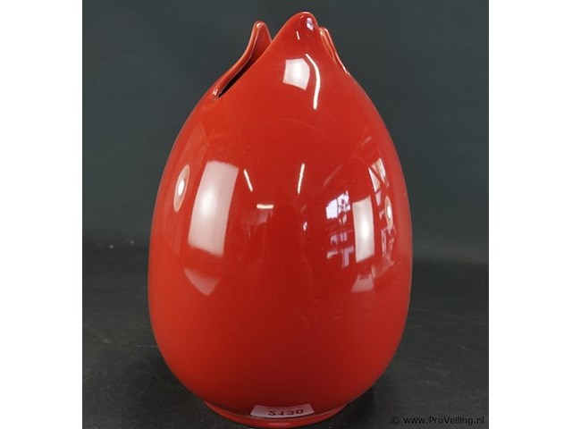 Crate & barrel lucy cherry red vaas?. - afbeelding 2 van  5