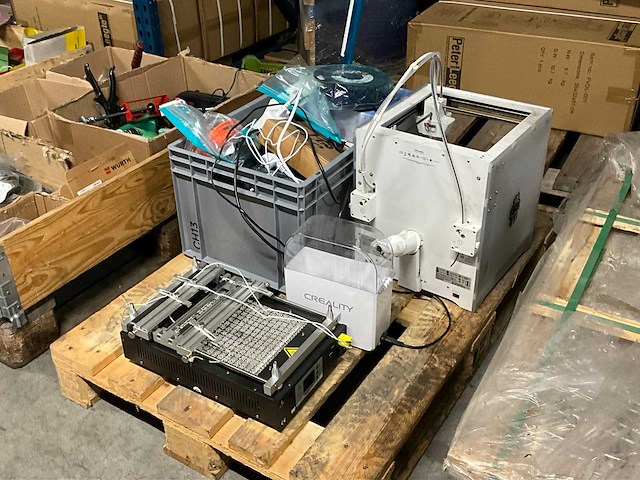 Creality 3d printer en divers - afbeelding 1 van  7