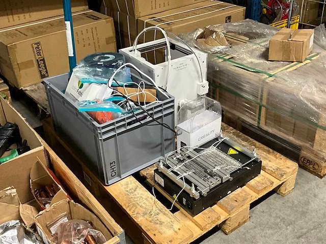 Creality 3d printer en divers - afbeelding 1 van  4