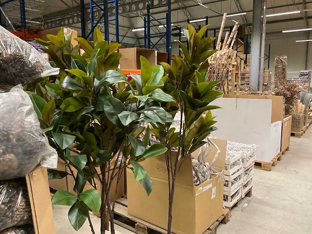 Creativity magnolia kunstplant (3x) - afbeelding 2 van  3