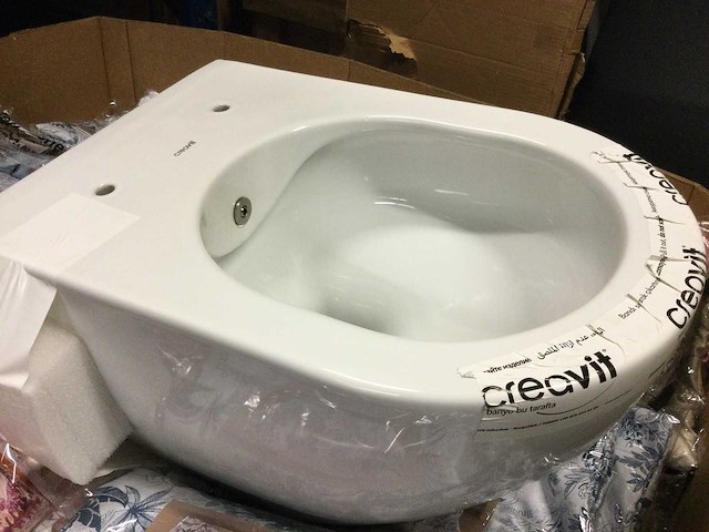 Creavit - wandcloset randloos met bidetkraan. zonder zitting. - afbeelding 2 van  4