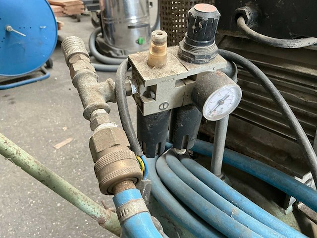 Creemers 220/40+h zuigercompressor - afbeelding 1 van  3