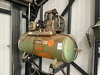 Creemers luchtcompressor - afbeelding 1 van  7
