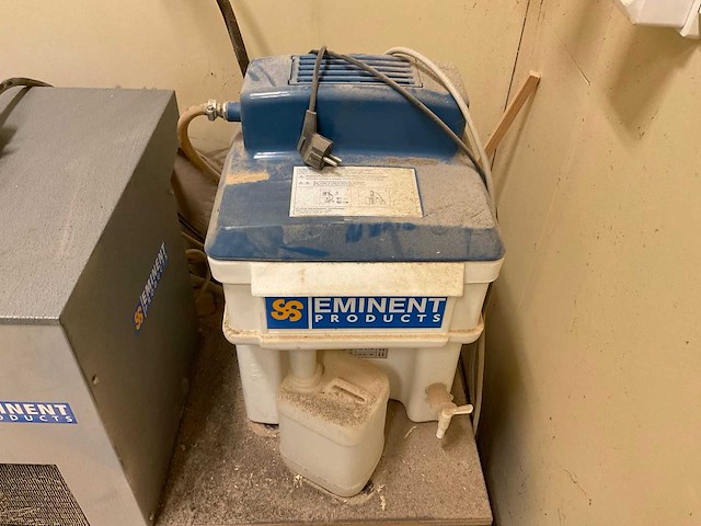 Creemers sgv 600 schroefcompressorinstallatie met tank en droger - afbeelding 3 van  11