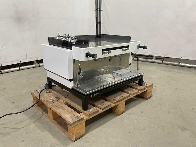 Creme - piston machine - professionele koffiemachine - afbeelding 2 van  7
