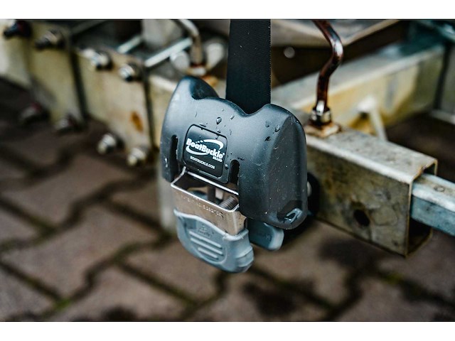 Crescent visboot met 25pk mercury efi buitenboordmotor en marlin boottrailer - afbeelding 3 van  8