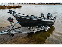 Crescent visboot met 25pk mercury efi buitenboordmotor en marlin boottrailer - afbeelding 12 van  23
