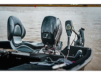 Crescent visboot met 25pk mercury efi buitenboordmotor en marlin boottrailer - afbeelding 16 van  23