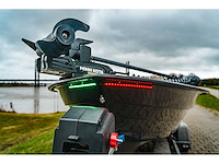 Crescent visboot met 25pk mercury efi buitenboordmotor en marlin boottrailer - afbeelding 22 van  23