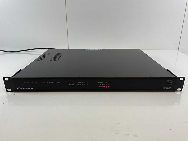 Crestron (amp-3210t) high performance audio solution channel amplifier - afbeelding 1 van  6