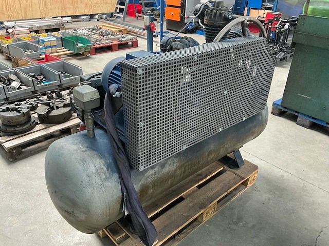 Crimex luchtcompressor - afbeelding 3 van  9