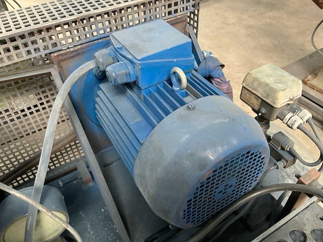 Crimex luchtcompressor - afbeelding 9 van  9