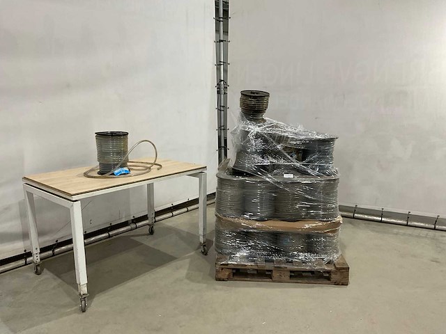 Cristallo - partij pvc slangen op haspel - afbeelding 2 van  6