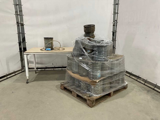 Cristallo - partij pvc slangen op haspel - afbeelding 3 van  6