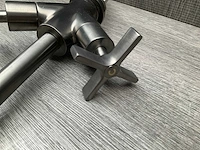 Cristina rubinetterie cross road wastafelkraan brushed steel 27cm - afbeelding 7 van  8