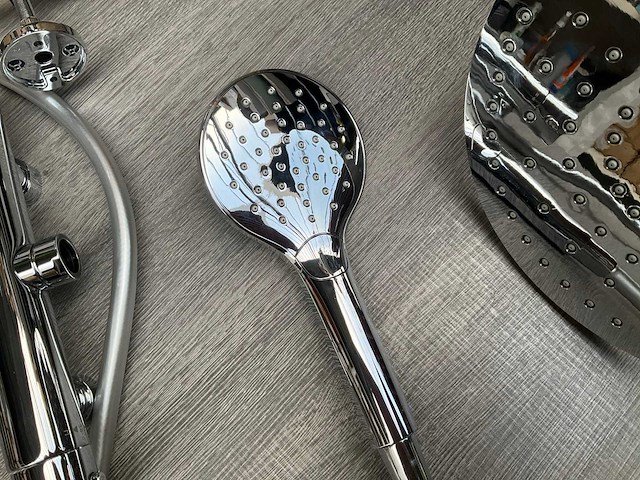 Cristina rubinetterie doucheset met thermostatische mengkraan en handdouche chroom - afbeelding 7 van  13