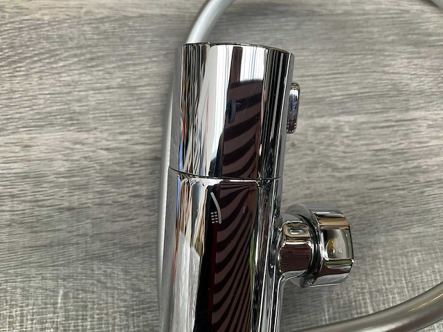 Cristina rubinetterie doucheset met thermostatische mengkraan en handdouche chroom - afbeelding 11 van  13