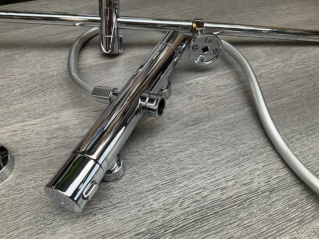 Cristina rubinetterie doucheset met thermostatische mengkraan en handdouche chroom - afbeelding 2 van  13