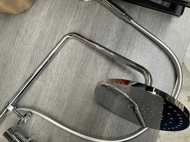 Cristina rubinetterie doucheset met thermostatische mengkraan en handdouche chroom - afbeelding 10 van  13