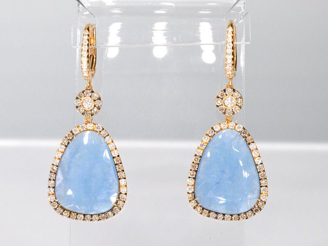 Crivelly - gouden oorhangers met grote natuurlijke edelstenen en diamanten - afbeelding 1 van  8