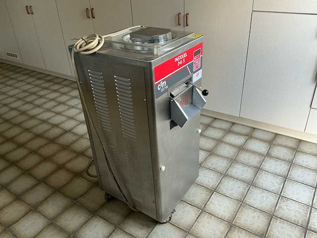 Crm pastogel 3-6s ijsmachine / pasteuriseer en mengmachine - afbeelding 2 van  8