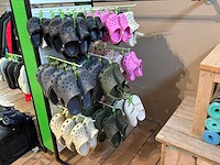 Crocs (43x)