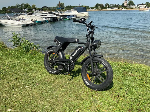 Cross boss v8 elektrische fiets - afbeelding 1 van  8